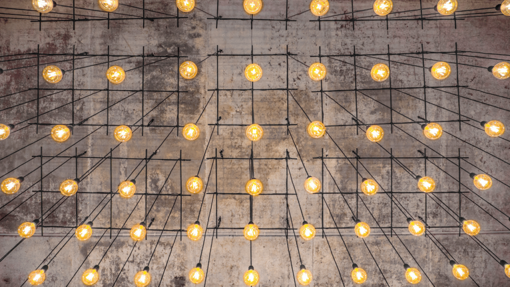 Tính toán cường độ sáng của đèn bằng phương pháp nội suy. cường độ sáng